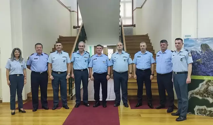 Υπηρεσιακοί παράγοντες της Αλβανικής Αστυνομίας στη Σιάτιστα