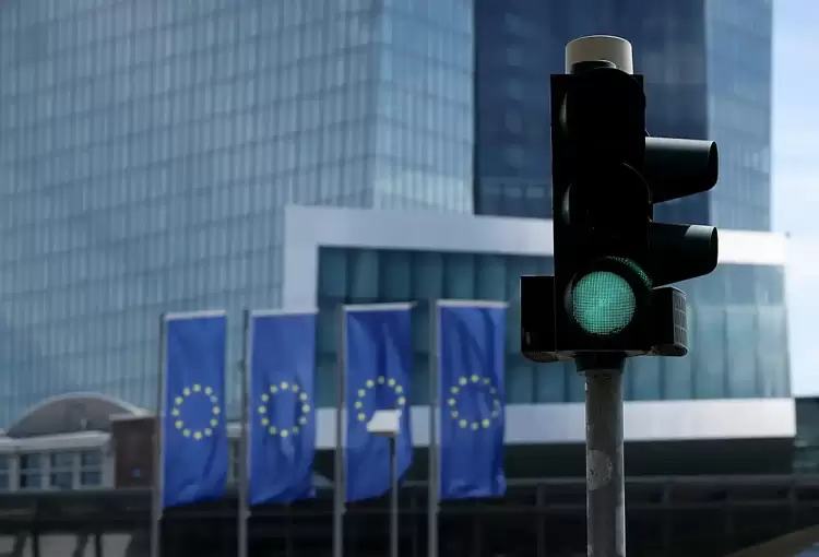 Η ΕΚΤ μειώνει πάλι τα επιτόκια –  Ανάσα σε νοικοκυριά και επιχειρήσεις που έχουν δάνεια