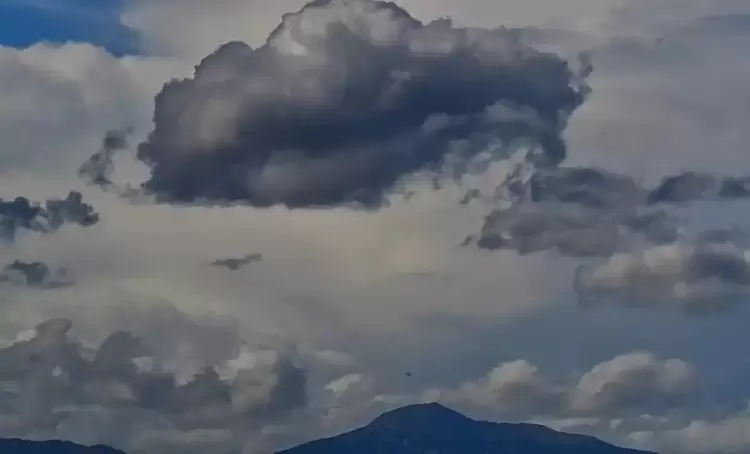 Ο καιρός σήμερα, Κυριακή 20/10: Αυξημένες νεφώσεις με τοπικές βροχές