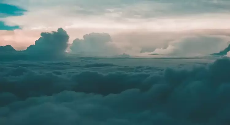 Ο καιρός σήμερα, Σάββατο 19/10: Αυξημένες νεφώσεις με ασθενείς τοπικές βροχές