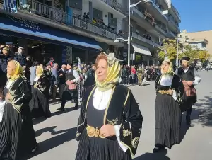 Κοζάνη: Η Παρέλαση στην οδό Παύλου Μελά για την Εθνική Επέτειο της 28ης Οκτωβρίου 1940