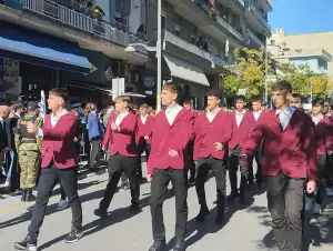 Κοζάνη: Η Παρέλαση στην οδό Παύλου Μελά για την Εθνική Επέτειο της 28ης Οκτωβρίου 1940