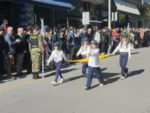 Κοζάνη: Η Παρέλαση στην οδό Παύλου Μελά για την Εθνική Επέτειο της 28ης Οκτωβρίου 1940
