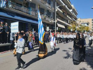 Κοζάνη: Η Παρέλαση στην οδό Παύλου Μελά για την Εθνική Επέτειο της 28ης Οκτωβρίου 1940