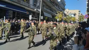 Κοζάνη: Η Παρέλαση στην οδό Παύλου Μελά για την Εθνική Επέτειο της 28ης Οκτωβρίου 1940