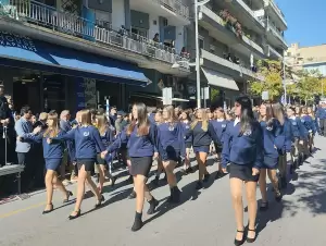 Κοζάνη: Η Παρέλαση στην οδό Παύλου Μελά για την Εθνική Επέτειο της 28ης Οκτωβρίου 1940