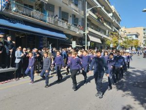 Κοζάνη: Η Παρέλαση στην οδό Παύλου Μελά για την Εθνική Επέτειο της 28ης Οκτωβρίου 1940