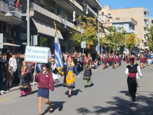 Κοζάνη: Η Παρέλαση στην οδό Παύλου Μελά για την Εθνική Επέτειο της 28ης Οκτωβρίου 1940
