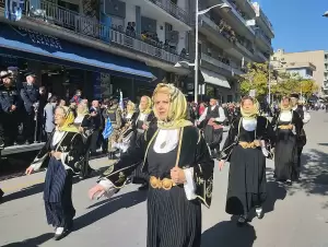 Κοζάνη: Η Παρέλαση στην οδό Παύλου Μελά για την Εθνική Επέτειο της 28ης Οκτωβρίου 1940