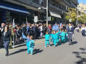 Κοζάνη: Η Παρέλαση στην οδό Παύλου Μελά για την Εθνική Επέτειο της 28ης Οκτωβρίου 1940