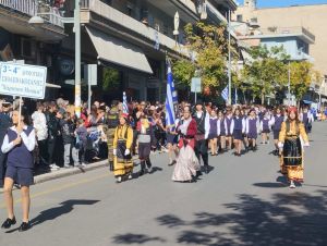 Κοζάνη: Η Παρέλαση στην οδό Παύλου Μελά για την Εθνική Επέτειο της 28ης Οκτωβρίου 1940
