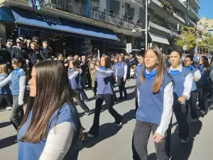 Κοζάνη: Η Παρέλαση στην οδό Παύλου Μελά για την Εθνική Επέτειο της 28ης Οκτωβρίου 1940