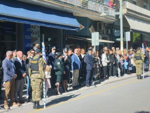 Κοζάνη: Η Παρέλαση στην οδό Παύλου Μελά για την Εθνική Επέτειο της 28ης Οκτωβρίου 1940