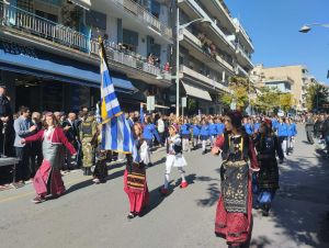 Κοζάνη: Η Παρέλαση στην οδό Παύλου Μελά για την Εθνική Επέτειο της 28ης Οκτωβρίου 1940