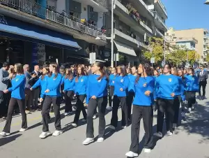 Κοζάνη: Η Παρέλαση στην οδό Παύλου Μελά για την Εθνική Επέτειο της 28ης Οκτωβρίου 1940