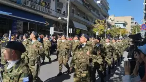 Κοζάνη: Η Παρέλαση στην οδό Παύλου Μελά για την Εθνική Επέτειο της 28ης Οκτωβρίου 1940