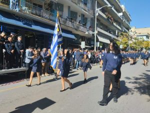 Κοζάνη: Η Παρέλαση στην οδό Παύλου Μελά για την Εθνική Επέτειο της 28ης Οκτωβρίου 1940