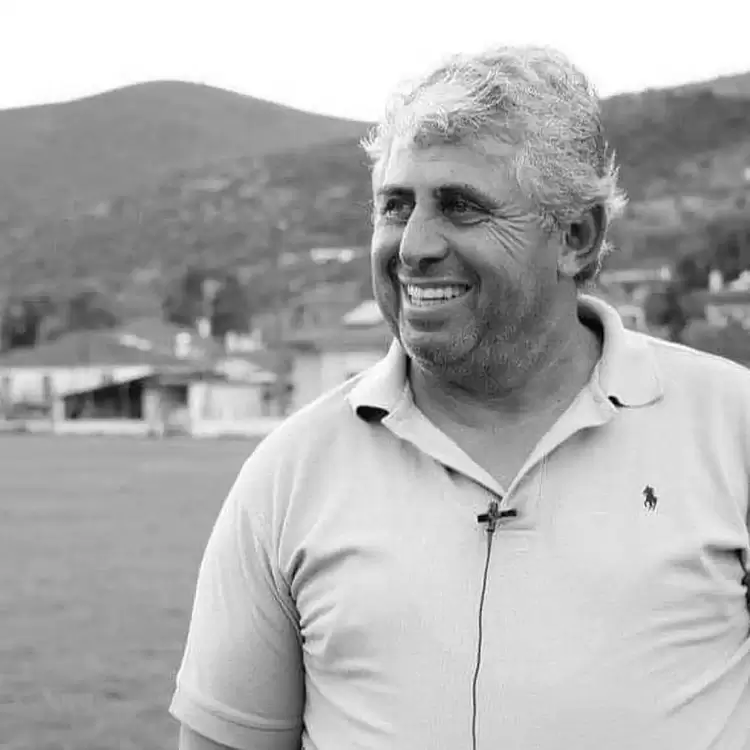 Στη γειτονιά των αγγέλων ο Σπύρος Αβραμίδης από τον Πολύμυλο Κοζάνης, υπήρξε πρόεδρος της ομάδας του χωριού Στη γειτονιά των αγγέλων ο Σπύρος Αβραμίδης από τον Πολύμυλο Κοζάνης, υπήρξε πρόεδρος της ομάδας του χωριού