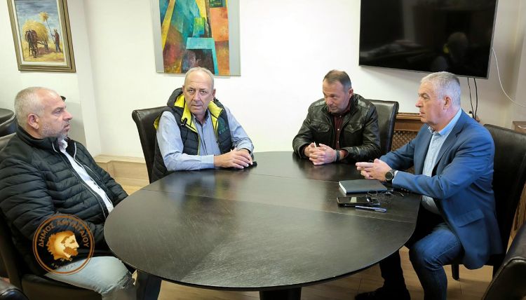 Συνάντηση του Δημάρχου Αμυνταίου με τον πρόεδρο της Ένωσης Εργαζομένων Καταναλωτών Ελλάδας της ΓΣΕΕ Συνάντηση του Δημάρχου Αμυνταίου με τον πρόεδρο της Ένωσης Εργαζομένων Καταναλωτών Ελλάδας της ΓΣΕΕ