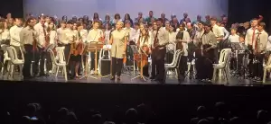 Ο «Ζορμπάς» του Μίκη Θεοδωράκη στην "Αίθουσα Τέχνης Κοζάνης" με τη συμμετοχή της Χορωδίας Ε.Π.Μ. Κατερίνης Ο «Ζορμπάς» του Μίκη Θεοδωράκη στην “Αίθουσα Τέχνης Κοζάνης” με τη συμμετοχή της Χορωδίας Ε.Π.Μ. Κατερίνης