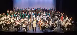 Ο «Ζορμπάς» του Μίκη Θεοδωράκη στην "Αίθουσα Τέχνης Κοζάνης" με τη συμμετοχή της Χορωδίας Ε.Π.Μ. Κατερίνης Ο «Ζορμπάς» του Μίκη Θεοδωράκη στην “Αίθουσα Τέχνης Κοζάνης” με τη συμμετοχή της Χορωδίας Ε.Π.Μ. Κατερίνης