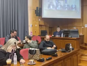 “Ζούγκλα” το περιφερειακό συμβούλιο - Εντάσσεις, αποχωρήσεις την ώρα που η Δυτική Μακεδονία πεθαίνει “Ζούγκλα” το περιφερειακό συμβούλιο – Εντάσσεις, αποχωρήσεις την ώρα που η Δυτική Μακεδονία πεθαίνει