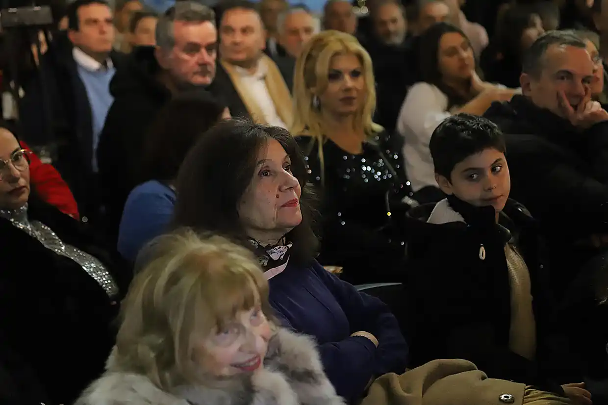 H Παρέμβαση γιόρτασε τα 40 χρόνια της, «δημιουργεί» αδιάκοπα και προσφέρει στα γράμματα και τον πολιτισμό (εικόνες) H Παρέμβαση γιόρτασε τα 40 χρόνια της, «δημιουργεί» αδιάκοπα και προσφέρει στα γράμματα και τον πολιτισμό