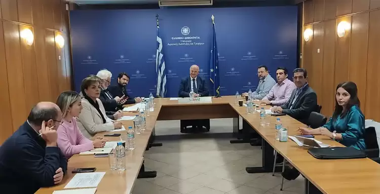 Tα κόκκινα δάνεια των αγροτών και οι αποζημιώσεις για την πανώλη