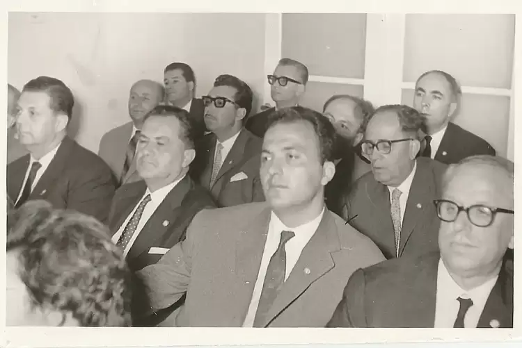 Α' Πανελλήνιο συνέδριο των ΕΒΕ στην Καλαμάτα το 1964 Α’ Πανελλήνιο συνέδριο των ΕΒΕ στην Καλαμάτα το 1964