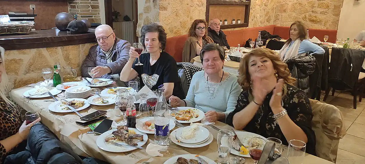 Εκκλησιασμός του Συνδέσμου Γραμμάτων και Τεχνών Κοζάνης και αγιασμός για την νέα χορευτική χρονιά (εικόνες & βίντεο) Εκκλησιασμός του Συνδέσμου Γραμμάτων και Τεχνών Κοζάνης και αγιασμός για την νέα χορευτική χρονιά