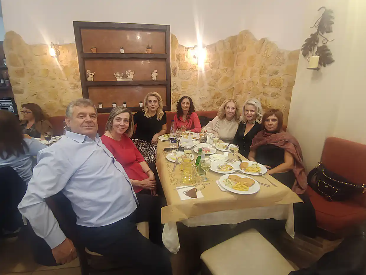 Εκκλησιασμός του Συνδέσμου Γραμμάτων και Τεχνών Κοζάνης και αγιασμός για την νέα χορευτική χρονιά (εικόνες & βίντεο) Εκκλησιασμός του Συνδέσμου Γραμμάτων και Τεχνών Κοζάνης και αγιασμός για την νέα χορευτική χρονιά