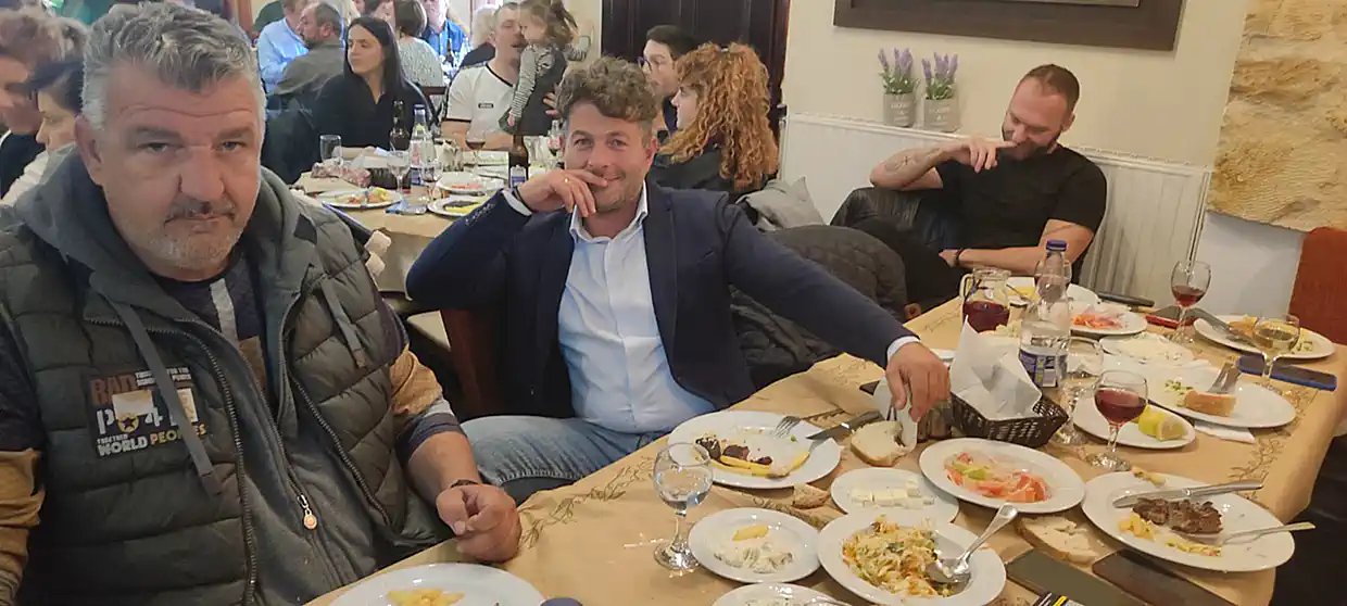 Εκκλησιασμός του Συνδέσμου Γραμμάτων και Τεχνών Κοζάνης και αγιασμός για την νέα χορευτική χρονιά (εικόνες & βίντεο) Εκκλησιασμός του Συνδέσμου Γραμμάτων και Τεχνών Κοζάνης και αγιασμός για την νέα χορευτική χρονιά