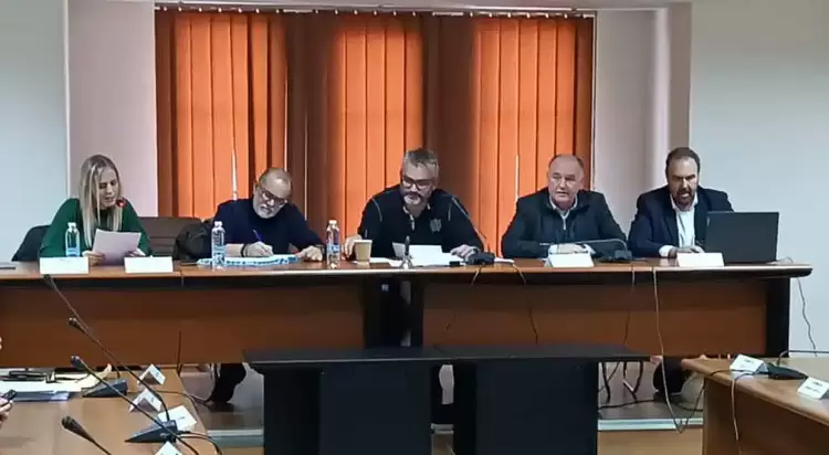 Ενημέρωση από τον Δήμαρχο Φλώρινας Βασίλη Γιαννάκη για επαφές που είχε στην Αθήνα Ενημέρωση από τον Δήμαρχο Φλώρινας Βασίλη Γιαννάκη για επαφές που είχε στην Αθήνα