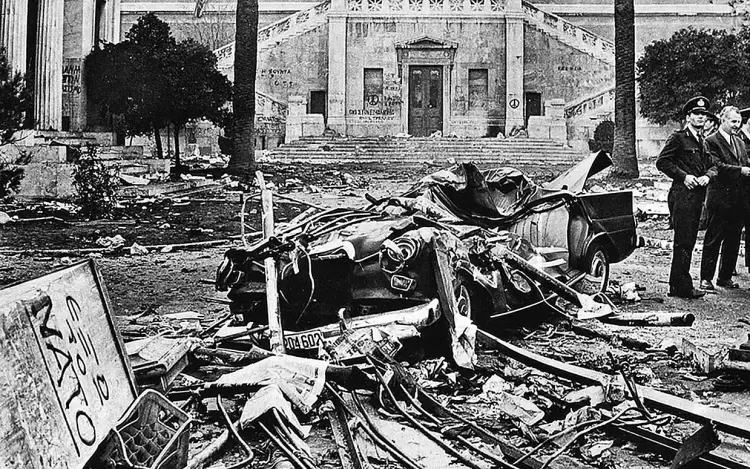 Εργατικό Κέντρο Κοζάνης: Τιμούμε την επέτειο του Πολυτεχνείου