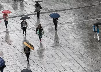 Ο καιρός για την Κοζάνη και την Δυτική Μακεδονία σήμερα 15/11/2024: Νεφώσεις με τοπικές βροχές και σποραδικές καταιγίδες