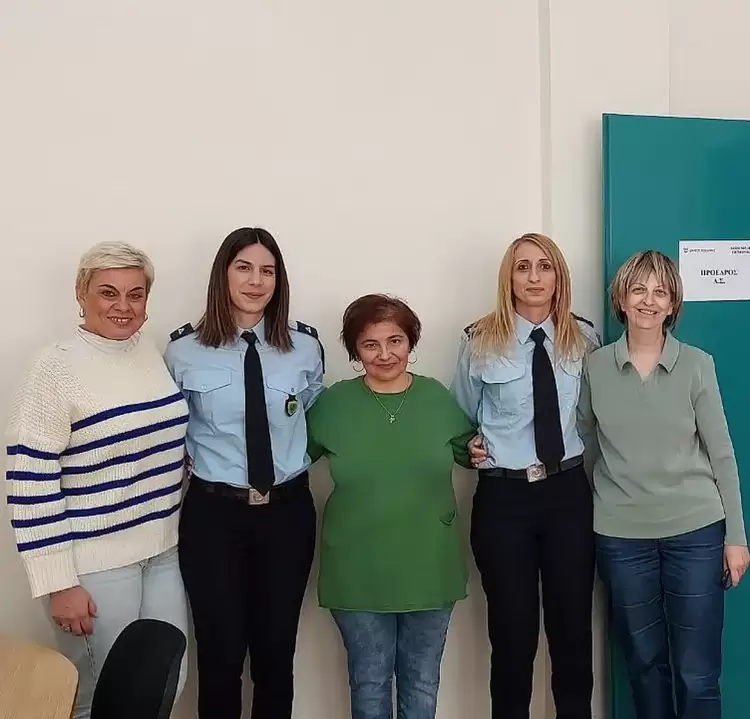 Κοζάνη: Αστυνομικοί της Κοζάνης στο Γραφείο Ενδοοικογενειακής Βίας του Δήμου Κοζάνη: Αστυνομικοί της Κοζάνης στο Γραφείο Ενδοοικογενειακής Βίας του Δήμου