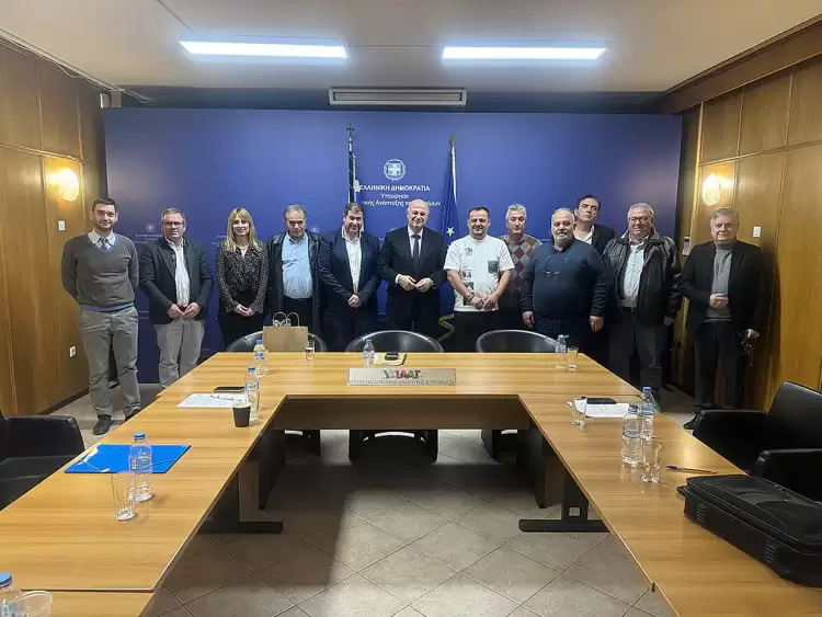 Συνάντηση με τον Υπουργό Αγροτικής Ανάπτυξης & Τροφίμων κ. Κώστα Τσιάρα για την Ενίσχυση του Αγροτικού Τομέα στα Γρεβενά Συνάντηση με τον Υπουργό Αγροτικής Ανάπτυξης & Τροφίμων κ. Κώστα Τσιάρα για την Ενίσχυση του Αγροτικού Τομέα στα Γρεβενά