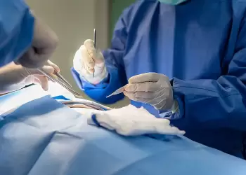 Τα περιβόητα “δωρεάν απογευματινά χειρουργεία”, αποδεικνύουν ότι το Ταμείο Ανάκαμψης αποτελεί τον αιμοδότη της αντιλαϊκής πολιτικής