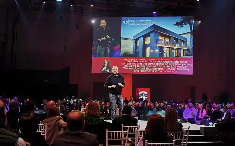 Η ΔΕΗ αλλάζει την εμπειρία του πελάτη