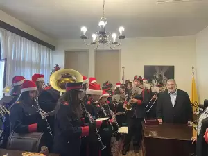 Χριστουγεννιάτικα Κάλαντα στο Δημαρχείο Πτολεμαϊδας