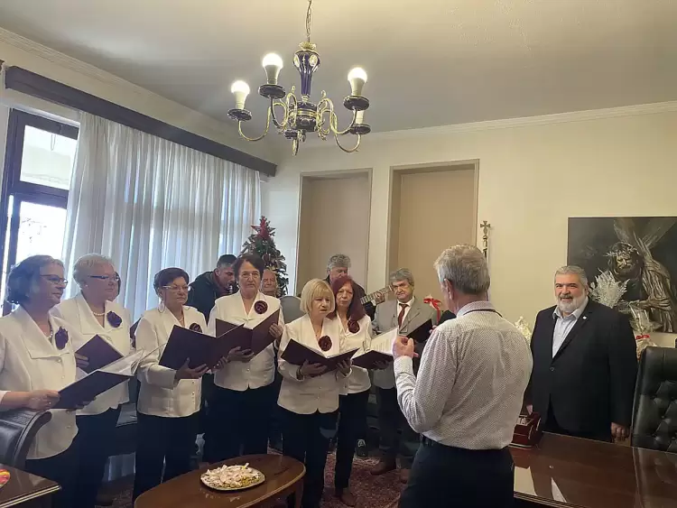 Χριστουγεννιάτικα Κάλαντα στο Δημαρχείο Πτολεμαϊδας