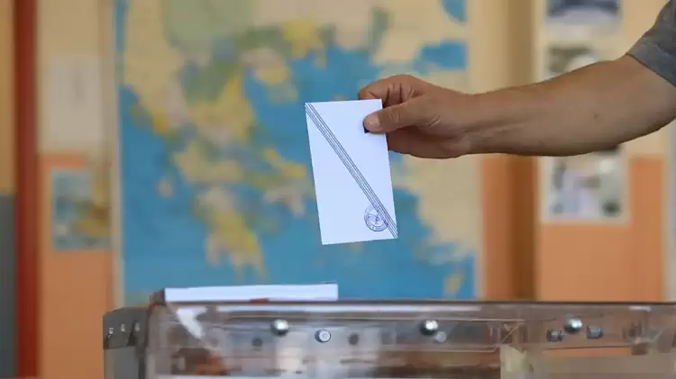 Δημοσκόπηση GPO: Στο 30,3% η ΝΔ στην εκτίμηση ψήφου - 7 στους 10 θέλουν εκλογές 2027 (πίνακες) Δημοσκόπηση Gpo: Στο 30,3% η ΝΔ στην εκτίμηση ψήφου – 7 στους 10 θέλουν εκλογές 2027 (πίνακες)