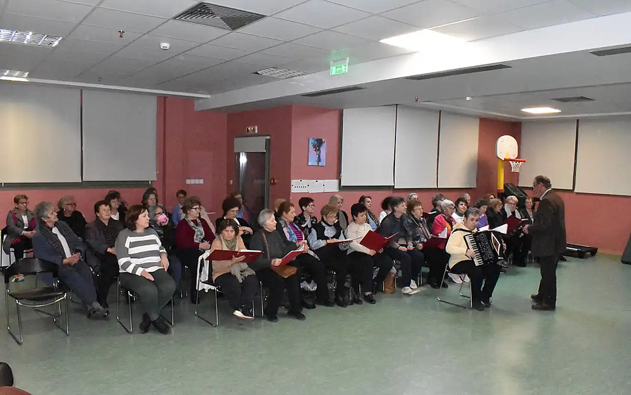 Δίπλα στους «Ταξιδευτές της Ελπίδας» το ΚΑΠΗ του Δήμου Κοζάνης Δίπλα στους «Ταξιδευτές της Ελπίδας» το ΚΑΠΗ του Δήμου Κοζάνης