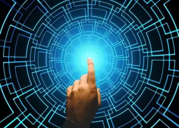 Η Ελλάδα μεταξύ των επτά της Ευρώπης σε εργοστάσια τεχνητής νοημοσύνης