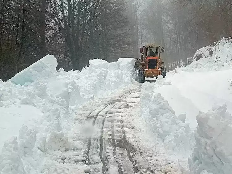 Εργασίες αποχιονισμού του Δήμου Φλώρινας κατά τη διάρκεια της κακοκαιρίας «bora»