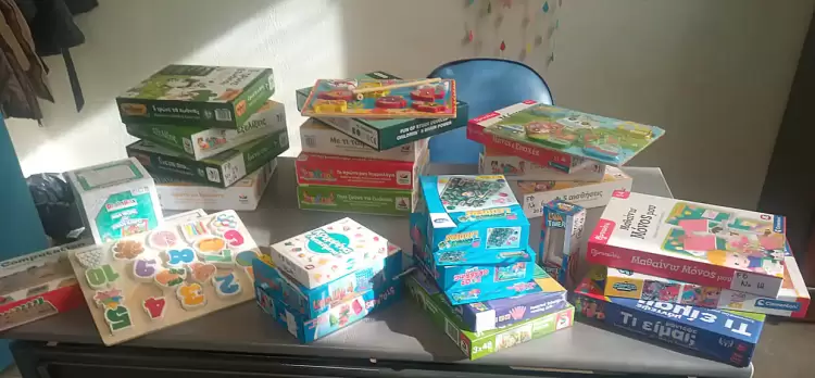 Η εταιρεία ΛΙΜΝΙΔΗΣ «funny Bunny»  προσέφερε  παιχνίδια  στο Ε.Ε.Ε.ΕΚ Κοζάνης