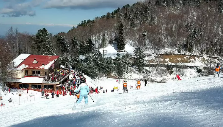 Γεμάτα χιόνι τα χιονοδρομικά κέντρα - Ποια λειτουργούν Γεμάτα χιόνι τα χιονοδρομικά κέντρα – Ποια λειτουργούν