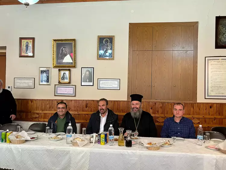 Γεύμα αγάπης του Μητροπολίτη στους οδοκαθαριστές του Δήμου Φλώρινας