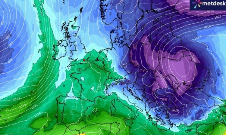 Καιρός: Έρχονται πολικά Χριστούγεννα και λευκή Πρωτοχρονιά; Καιρός: Έρχονται πολικά Χριστούγεννα και λευκή Πρωτοχρονιά; Τι δείχνει το Gfs