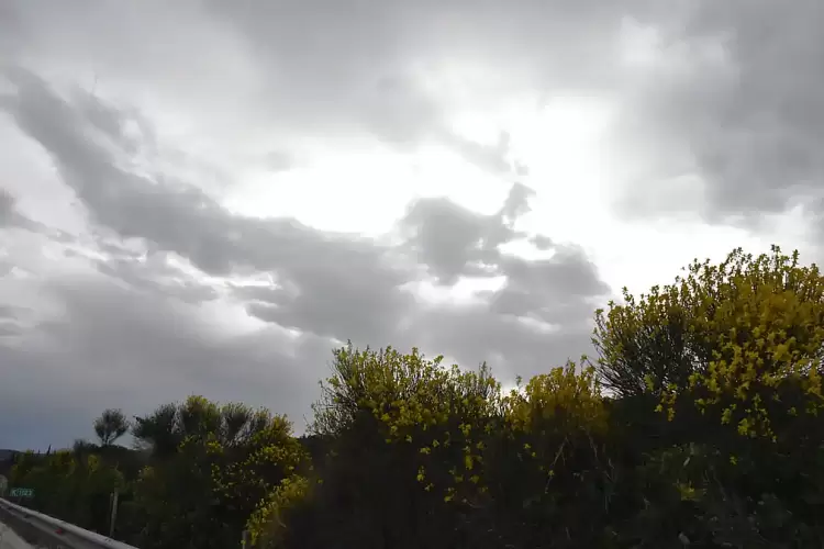 Ο καιρός για την Κοζάνη και την Δυτική Μακεδονία σήμερα 14/12/2024: Αίθριος με νεφώσεις και πιθανές τοπικές βροχές το απόγευμα Ο καιρός για την Κοζάνη και την Δυτική Μακεδονία σήμερα 14/12/2024: Αίθριος με νεφώσεις και πιθανές τοπικές βροχές το απόγευμα